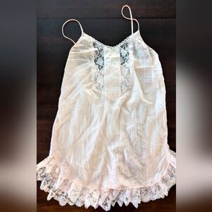 Women's Vintage Pale Pink Embroidered Silk Nightgown Size S